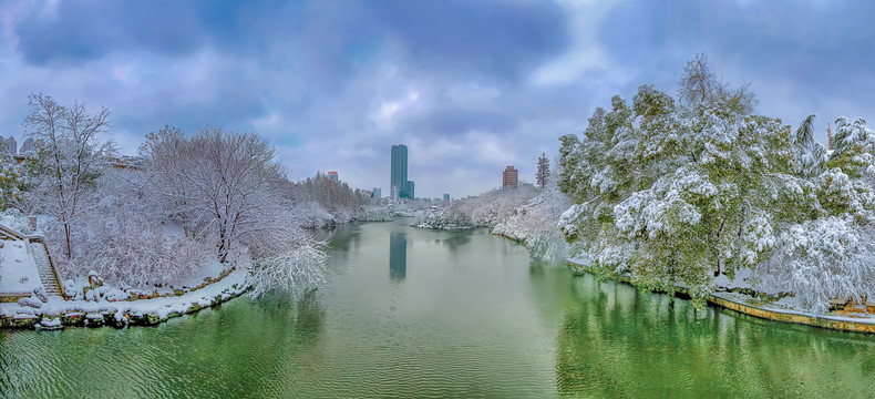 合肥市银河公园雪景全景图