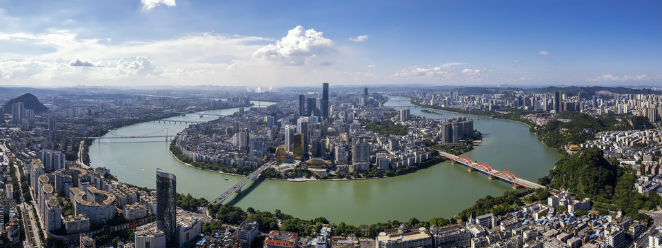 航拍广西柳州城市建筑天际线
