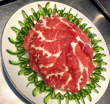 火锅食材雪花牛肉