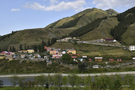 天山大峡谷