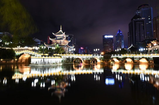 甲秀楼夜景