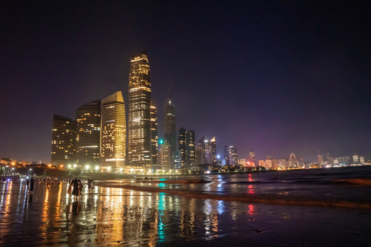 滨海城市夜景青岛