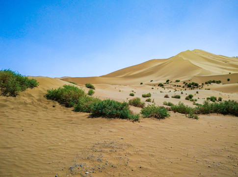 吐鲁番库木塔格沙漠景区