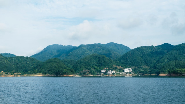 绿水青山