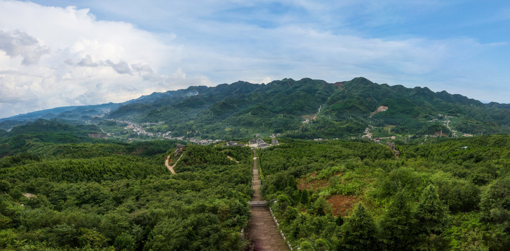 云南昭通彝良小草坝