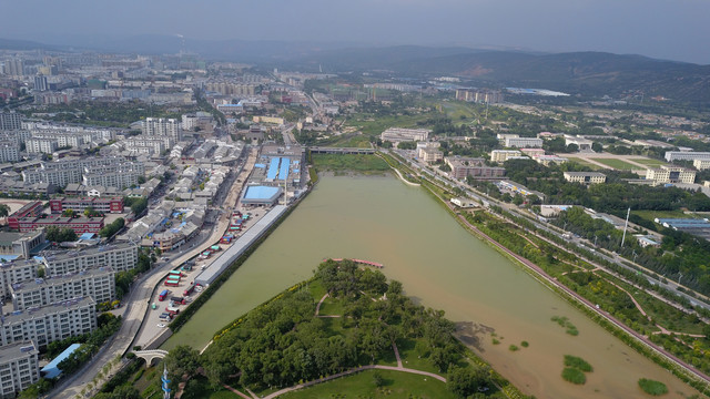 航拍宁夏固原市水上公园