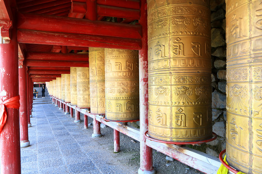 青海日月山