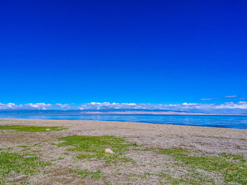 碧蓝青海湖