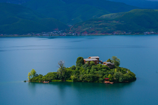 泸沽湖风光