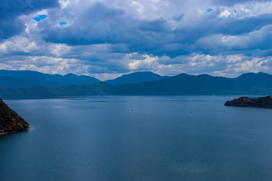 泸沽湖