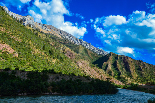 东达山