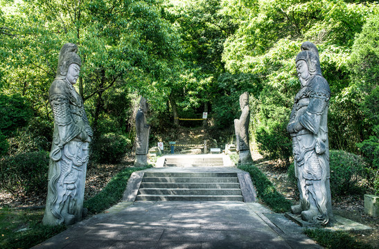 东钱湖石刻群史渐墓道造像