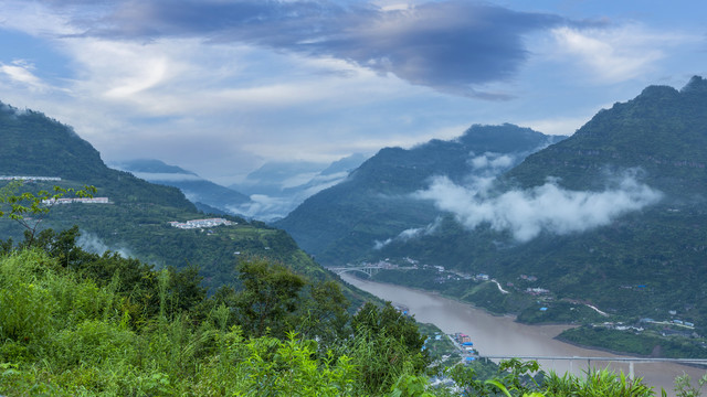 四川宜宾金沙江向家坝库区风景