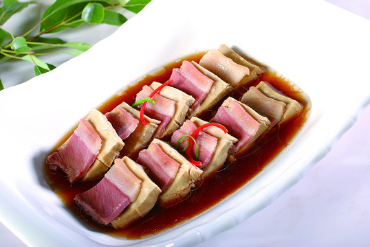 咸肉蒸素鸡