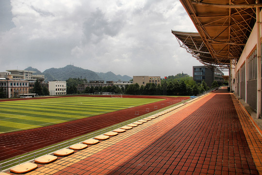 贵州大学