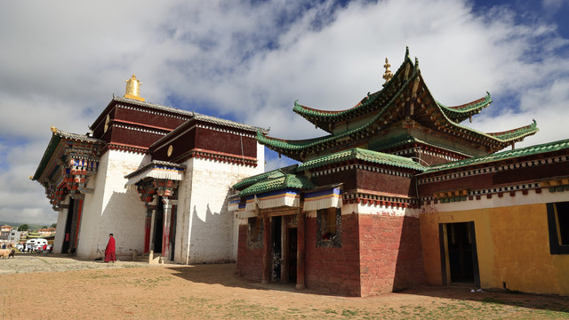 阿坝各莫寺