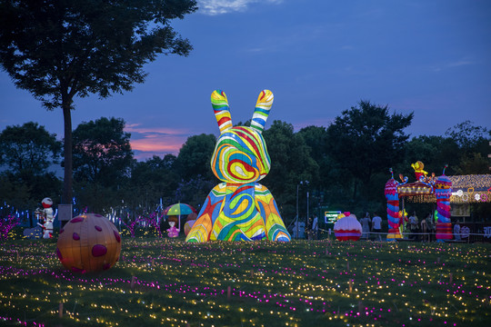 梦幻灯彩灯展