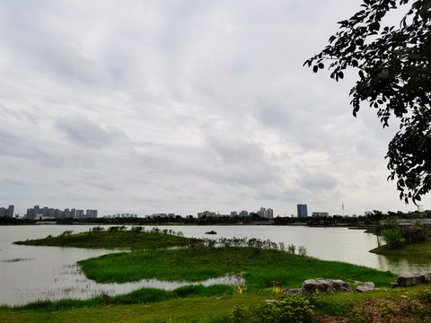 柳州龙湖风光