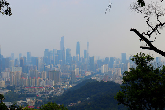 白云山景区徒步登山风景图