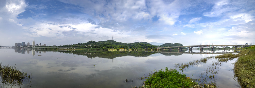 浙江兰溪兰江南门大桥全景