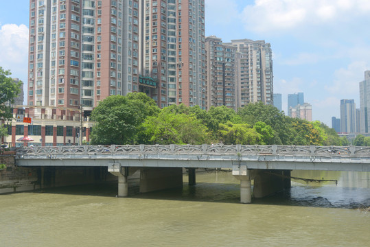 成都城市跨南河的兴安桥