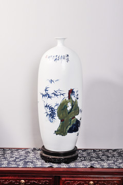 景德镇古代人物陶瓶