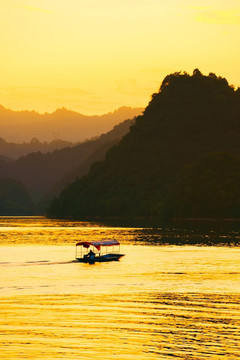 湖水湖面美景