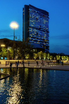 扬子江国际会议中心夜景
