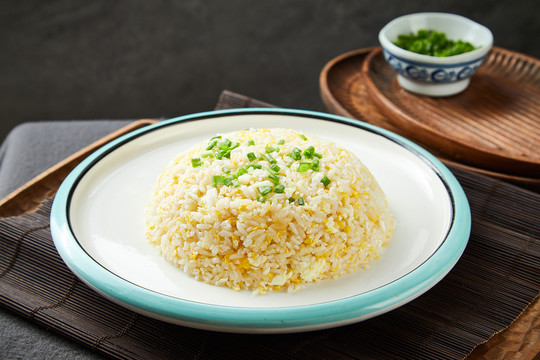 鸡蛋炒饭