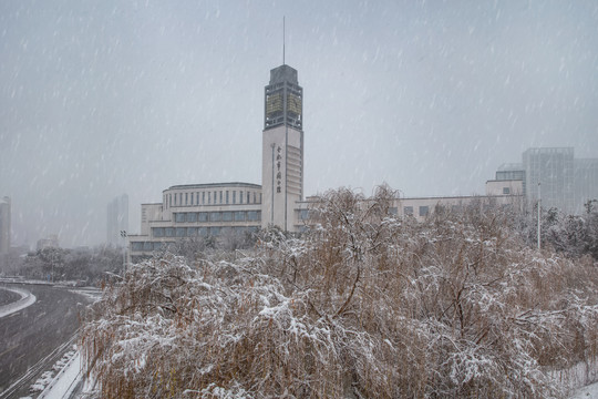 合肥市图书馆雪景