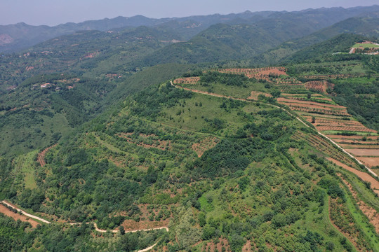 航拍洪庆山秦岭骊山