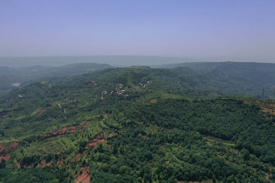 航拍洪庆山秦岭骊山