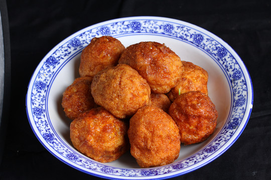 卤豆腐丸子