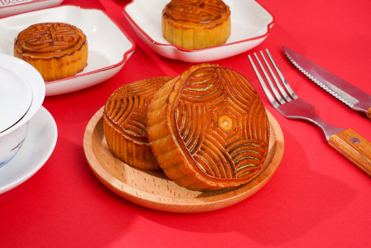 中秋节广式苏式月饼糕点