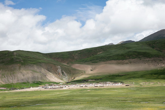 西藏公路上的风景