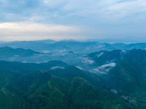 航拍济南南部山区