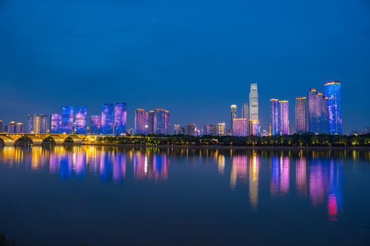 湖南长沙夜景CBD高楼灯光秀