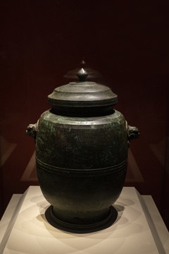 韩国高丽时代青铜大壶