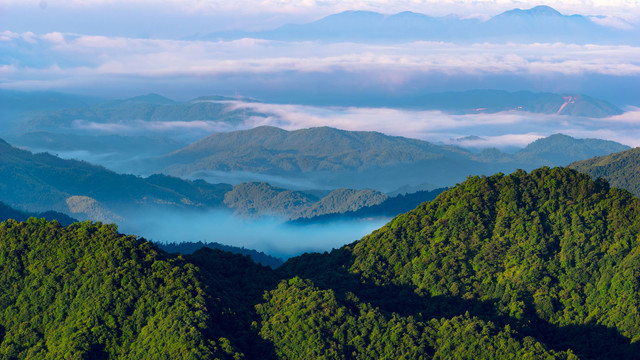 山峰云海素材