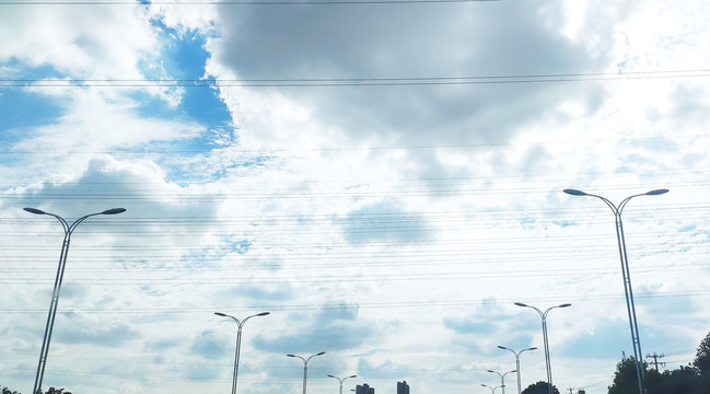 路灯与天空