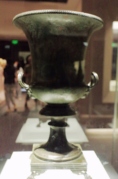 古罗马青铜双耳高脚杯