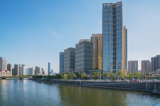 天津城市天际线和海河上的桥梁