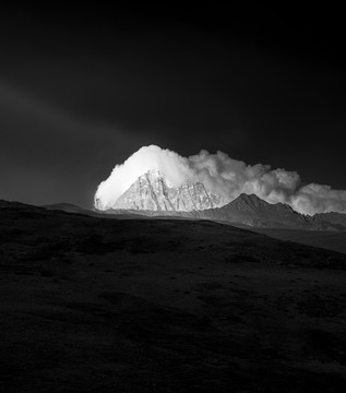 雅拉雪山日落