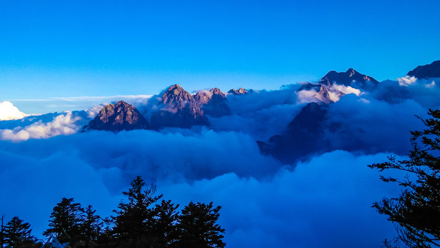 九峰山风光