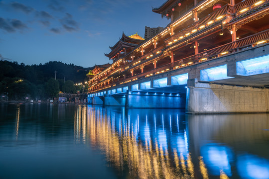 贵州省都匀市西山大桥夜景