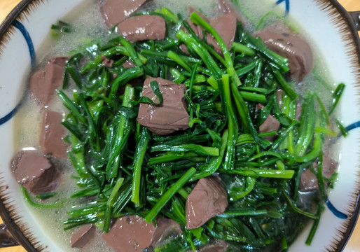 鸭红韭菜汤