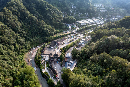 都江堰泰安古镇游客中心停车场