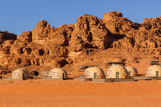 瓦迪伦沙漠帐篷酒店