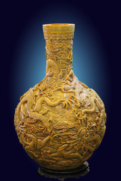 古典龙纹花瓶