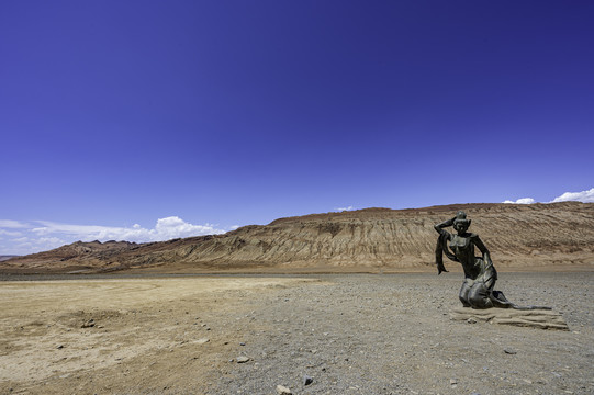 新疆火焰山与铁扇公主雕塑景观